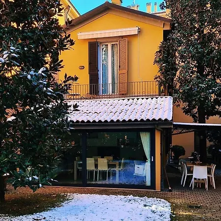 La Magnolia Bed & Breakfast *