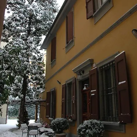 La Magnolia Bed & Breakfast *