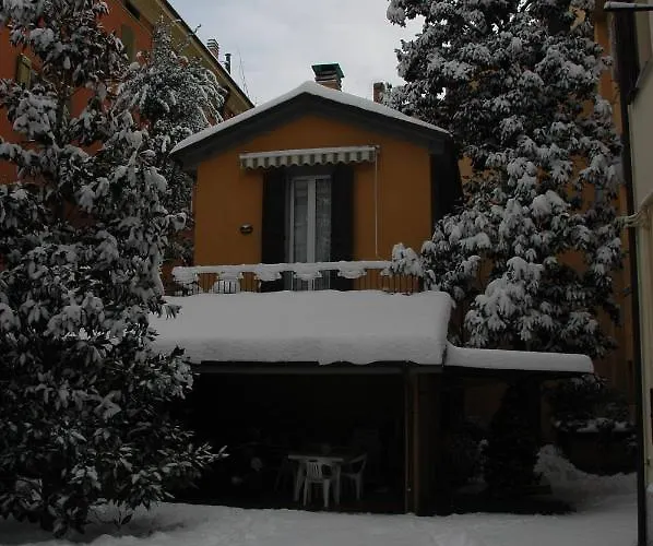 La Magnolia Alojamento de Acomodação e Pequeno-almoço 4*